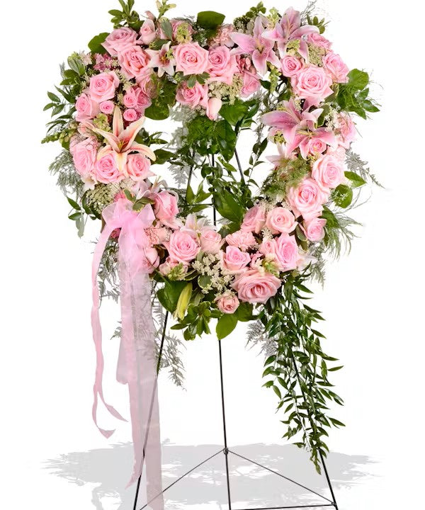 Amabile Standing Heart – CHRISTELL'S FLOWERS, Killeen TX