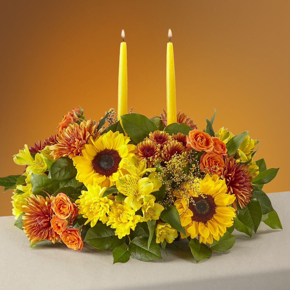Gather Round Centerpiece – CHRISTELL'S FLOWERS, Killeen TX