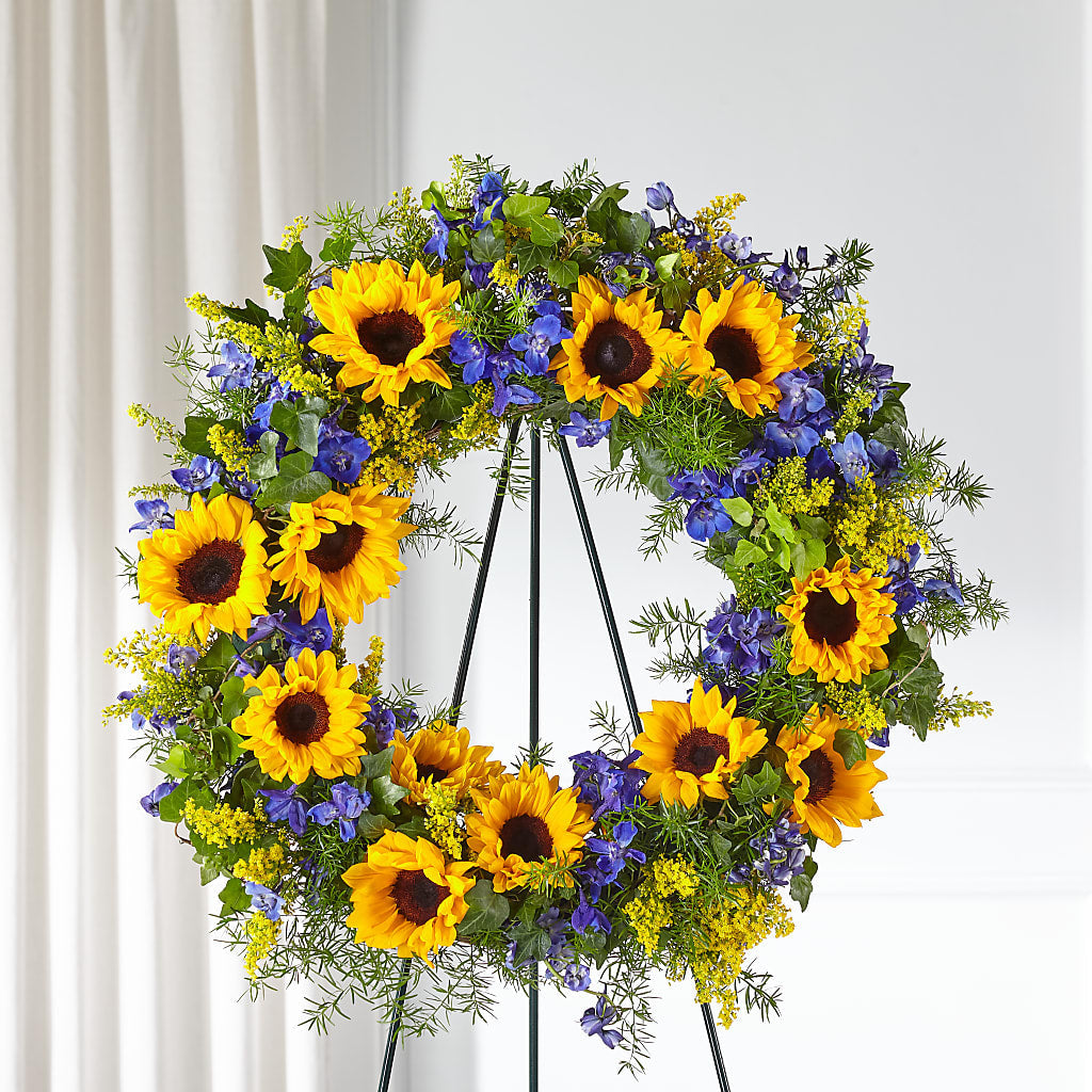 Bright Rays Wreath – CHRISTELL'S FLOWERS, Killeen TX