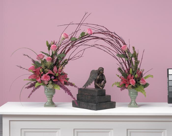 JH Urn Arch – CHRISTELL'S FLOWERS, Killeen TX