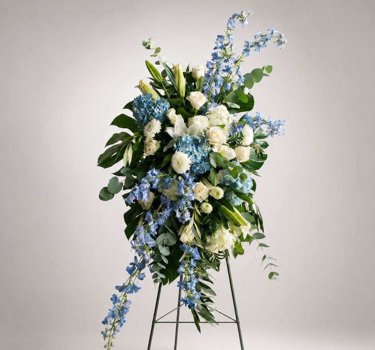 Santorini Stylized Standing Spray