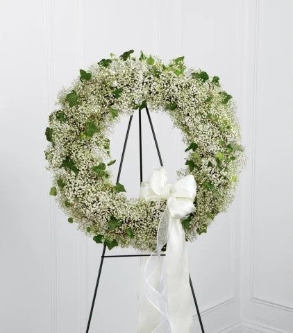 Babiesbreath Wreath – CHRISTELL'S FLOWERS, Killeen TX