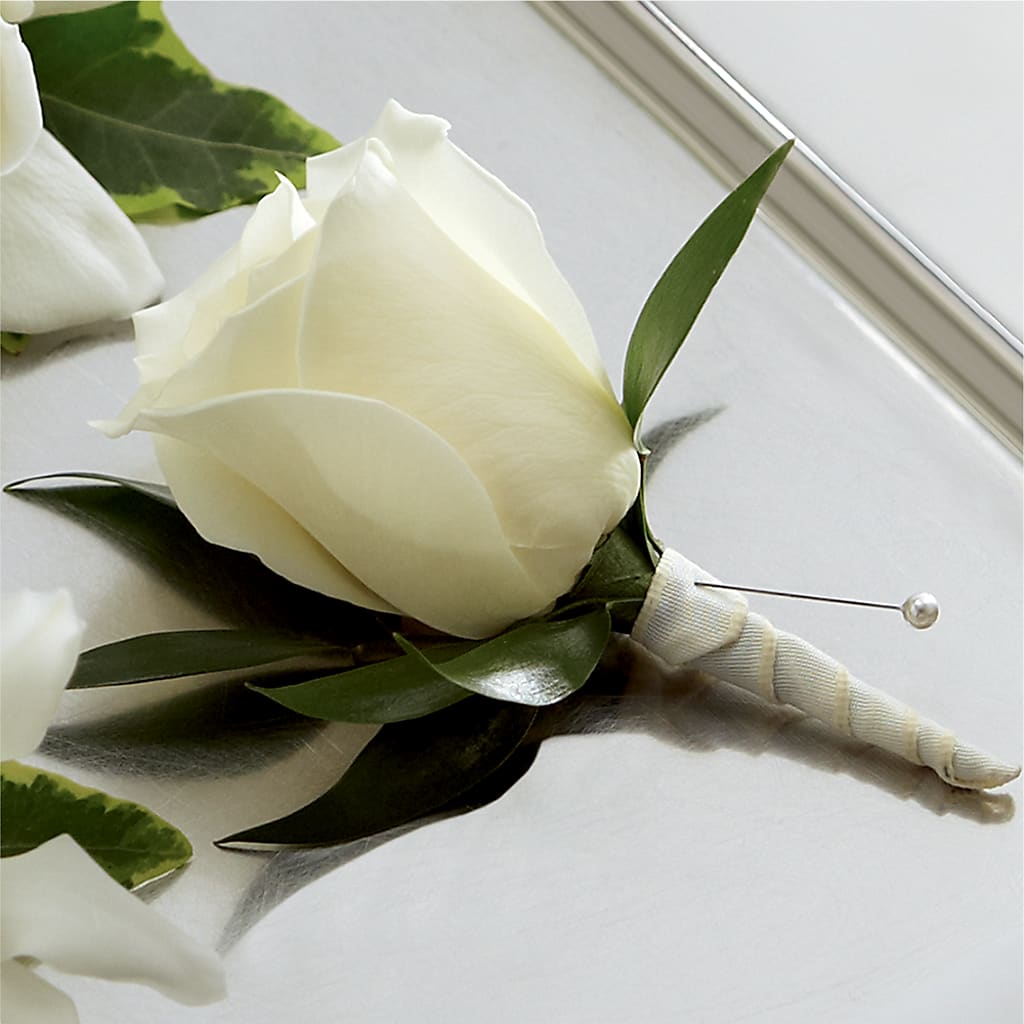 White Rose Boutonniere – CHRISTELL'S FLOWERS, Killeen TX