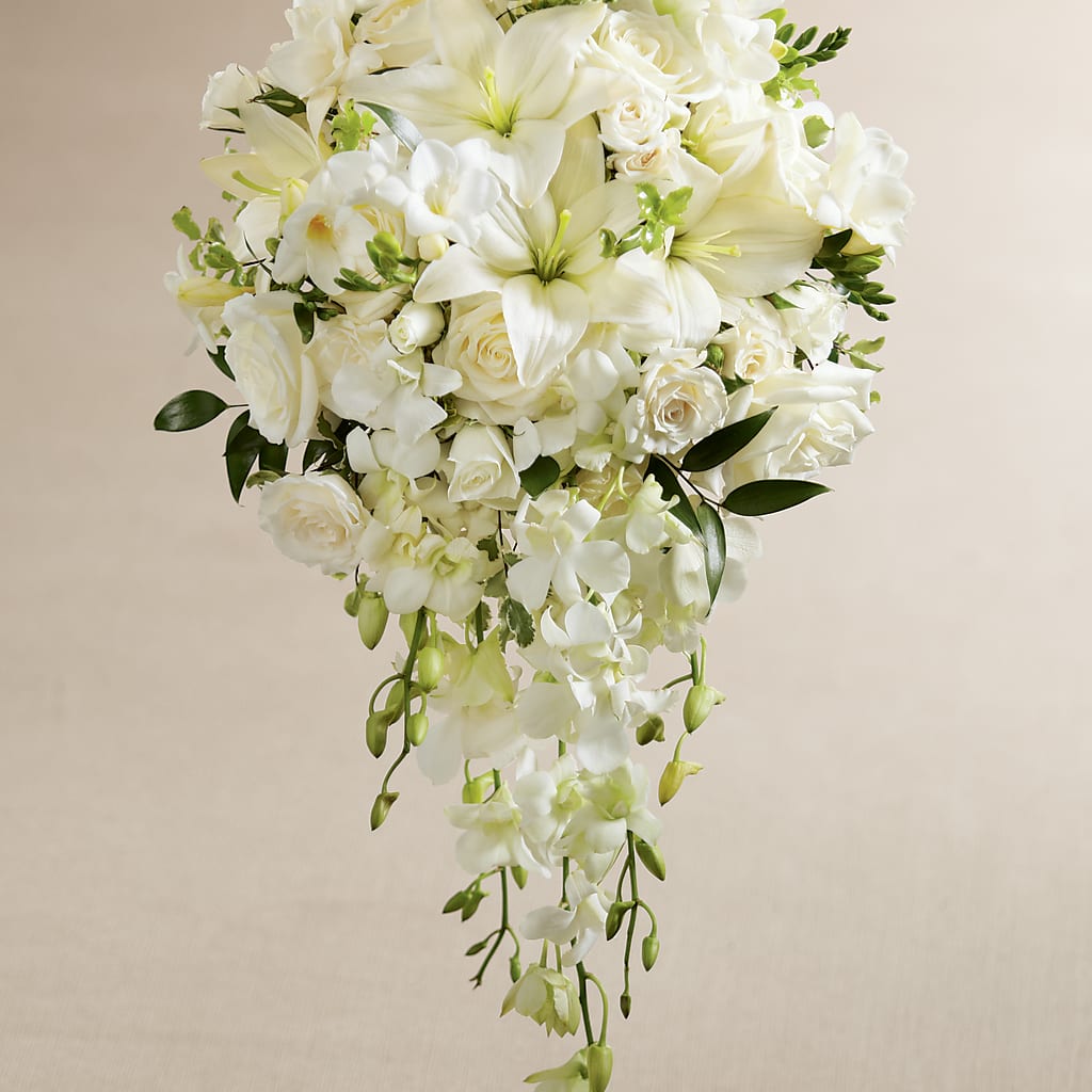White Wonders Bouquet – CHRISTELL'S FLOWERS, Killeen TX