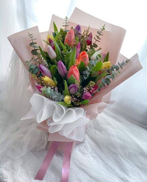 Wrapped Tulip Bouquet – CHRISTELL'S FLOWERS, Killeen TX
