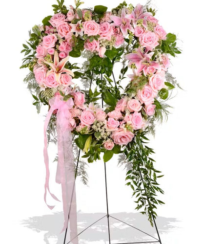 Amabile Standing Heart – CHRISTELL'S FLOWERS, Killeen TX