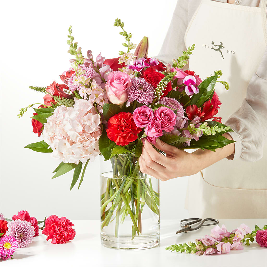 Swooning Over You - A Luxury Florist Original – CHRISTELL'S FLOWERS, Killeen TX