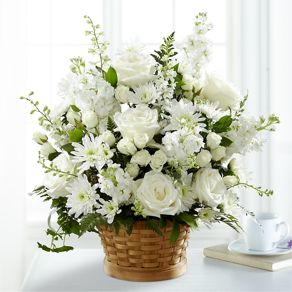 Heartfelt Condolences Arrangement – CHRISTELL'S FLOWERS, Killeen TX