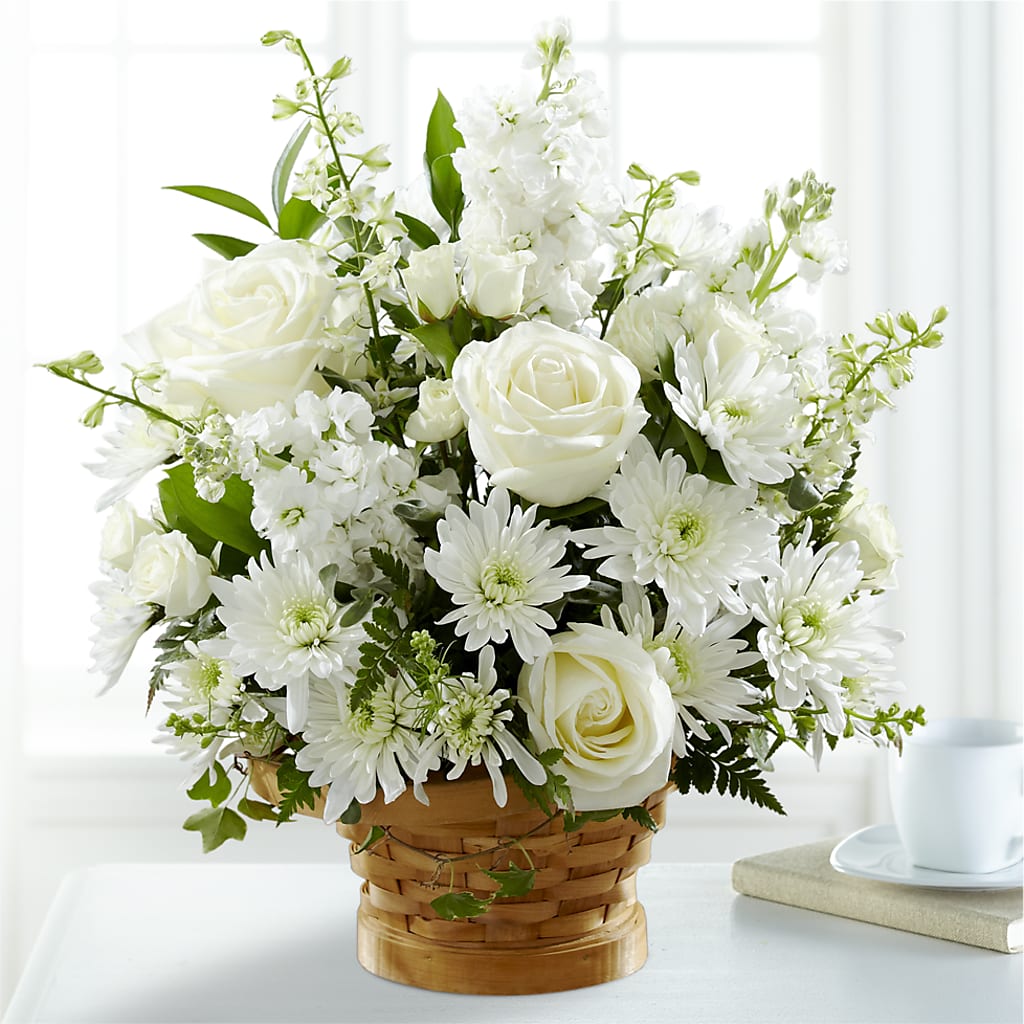 Heartfelt Condolences Arrangement – CHRISTELL'S FLOWERS, Killeen TX