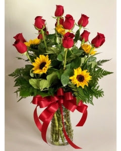 Roses & Mini Sunflowers